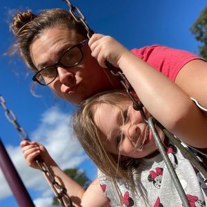 Meet your Posher, Kelly